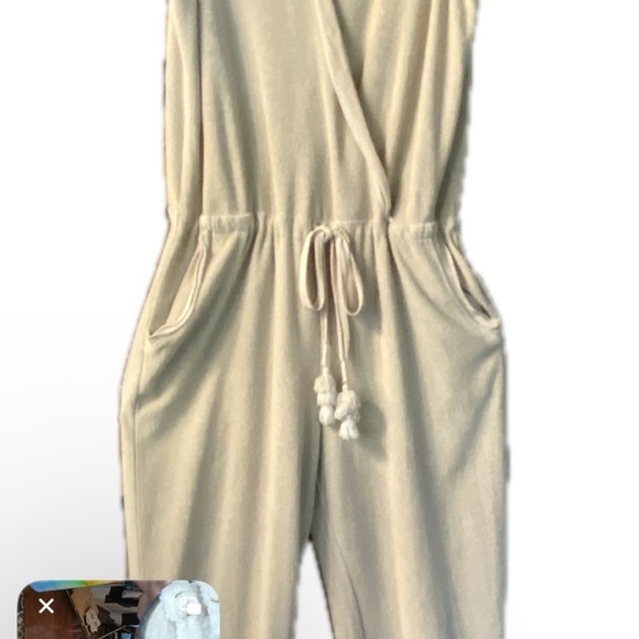 Women’s Tan Jumpsuit Sleeveless Adjustable Tie Waist Cropped Leg Terry large - Picture 2 of 13